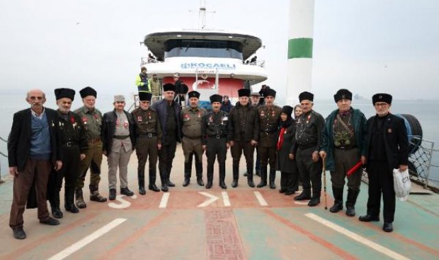 Ziyaretçilerin yoğun ilgi gösterdiği TCG Anadolu, Kocaeli'den ayrıldı