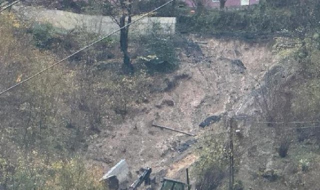 Zonguldak'taki heyelan; toprak altında kalan anne ile oğlu aranıyor
