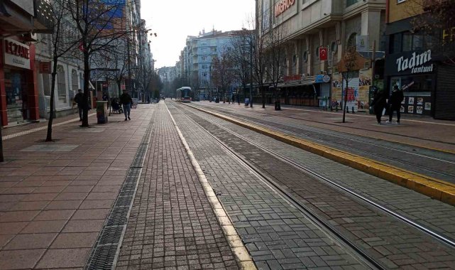2024 yılının ilk gününde Eskişehir sokakları boş kaldı