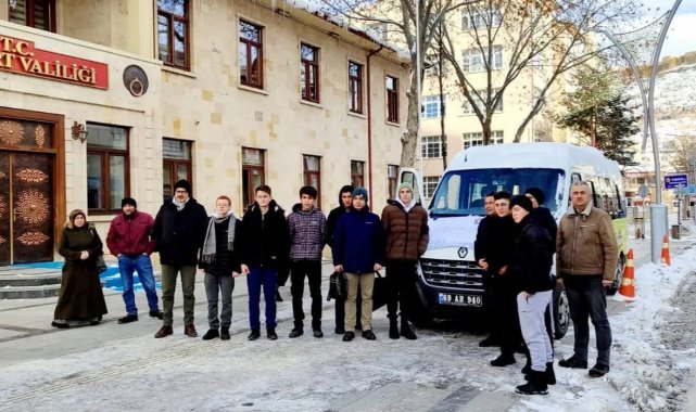 'Maziden Atiye Ahlat' kamp ekibi yola çıktı