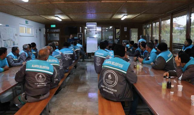 Alanya Belediyesi mesleki yeterlilik ve iş güvenliği eğitimlerine devam ediyor