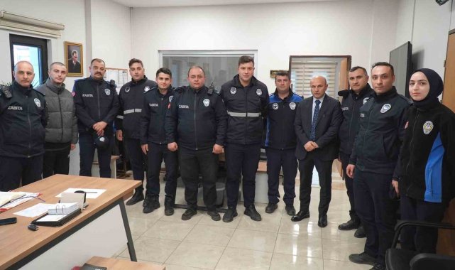 Altınova zabıtasından özverili çalışma