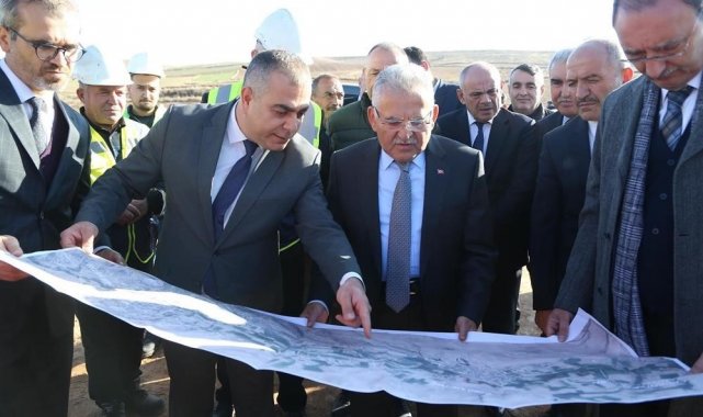 Başkan Büyükkılıç'tan 16 ilçeye 4,5 yılı aşkın sürede 456 kez 'hizmet' dolu ziyaret