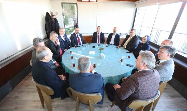 Başkan Büyükkılıç'tan "sanayi ve ticaret" zirvesi
