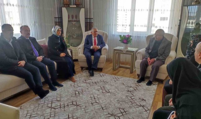 Başkan Büyükkılıç'tan şehit ailesine ziyaret