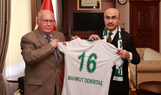 Bursaspor yönetimi, Bursa Valisi Mahmut Demirtaş'ı ziyaret etti