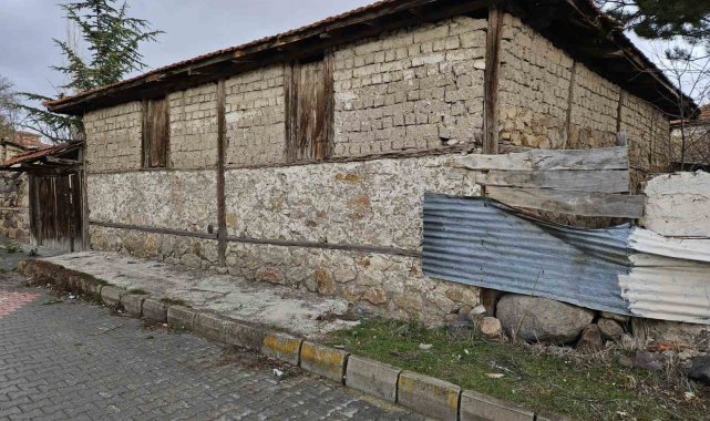 Çankırı Valiliği'nden metruk bina açıklaması: "Son bir ayda 13 metruk bina yıkıldı"
