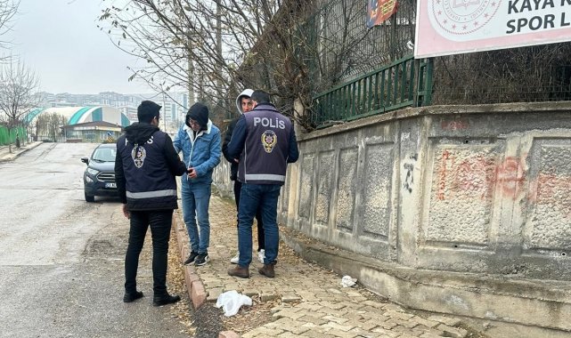 Elazığ'da okul önü denetimleri sürüyor