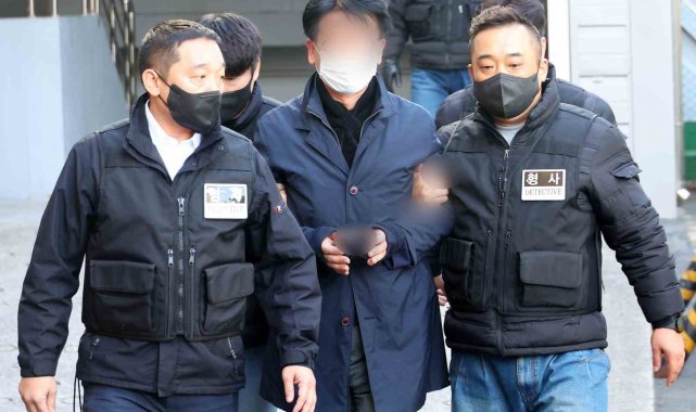 Güney Kore'de boynundan bıçaklanan ana muhalefet lideri yoğun bakımdan çıktı