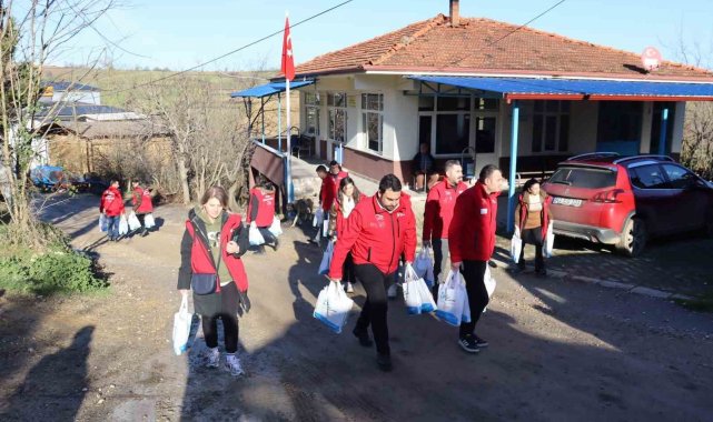 İzmit Belediyesi ekipleri köy köy gezerek talepleri dinliyor