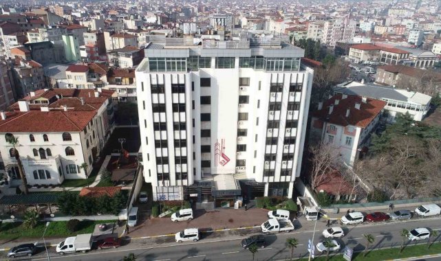 Karesi ve Altıeylül belediye binaları yıkılıyor