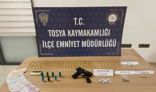 Kastamonu'da uyuşturucu maddeyle yakalanan 3 şahıs gözaltına alındı