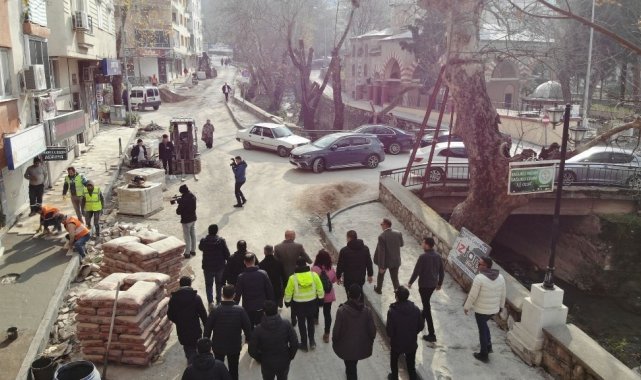 Kumludere Caddesi'nde hummalı çalışma