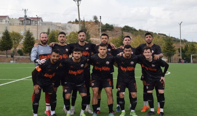 Manisa SAL'da liderler namağlup yoluna devam ediyor