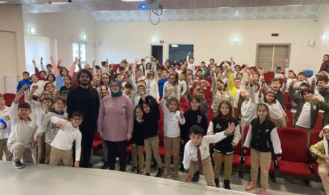 Miniklere sokak hayvanları hakkında bilgi