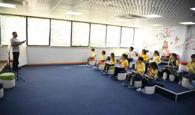 Öğrenciler sanatla büyüyor