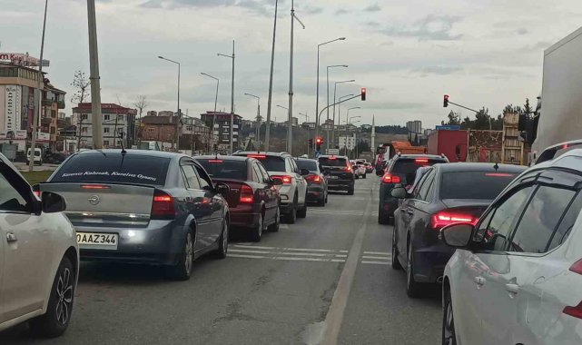 Samsun'da trafiğe kayıtlı araç sayısı 453 bin 751 oldu