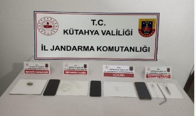 Sosyal medyadan uyuşturucu satıcılarına tepki gösteren şahıs uyuşturucuyla yakalandı