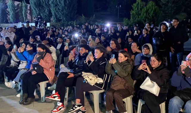 Türkiye'nin ilk astronotu Alper Gezeravcı'nın uzay yolculuğu Çanakkale'de heyecanla takip edildi