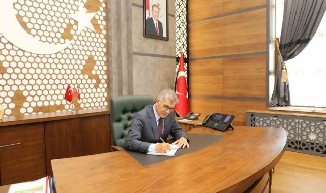 Vali Cahit Çelik'ten 10 Ocak İdareciler Günü Mesajı