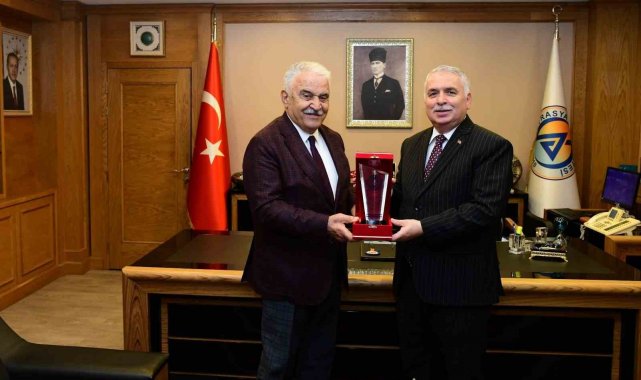 Vali Yıldırım Avrasya Üniversitesi'ni gezdi