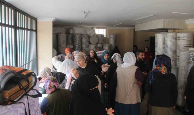 3 milyonluk ürününü sel aldı, kuru kalanlarda fiyatı yarıya indirince yoğunluk oluştu