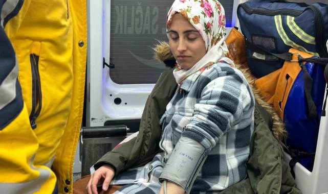Ağrı'da hamile kadın 6 saatlik kurtarma operasyonuyla hastaneye yetiştirildi