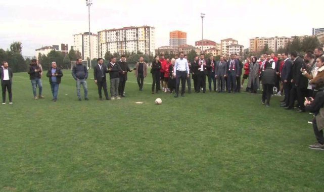 AK Parti İBB Başkan Adayı Kurum, Pendikspor kalecisine karşı penaltı kullandı