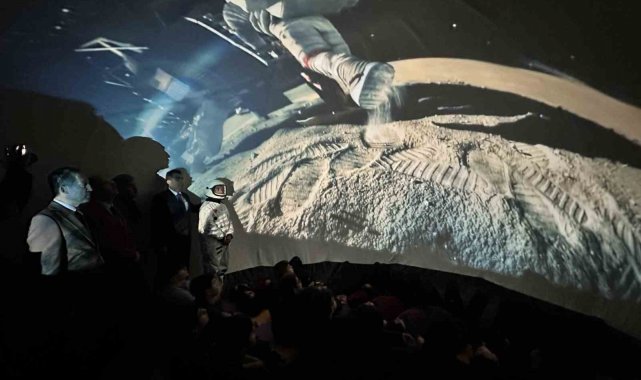 Alper Gezaravcı ilham oldu: Öğrenciler planetaryumda uzayı keşfetti