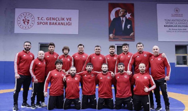 Alperen Berber, Grekoromen Güreş Milli Takımı'na seçildi