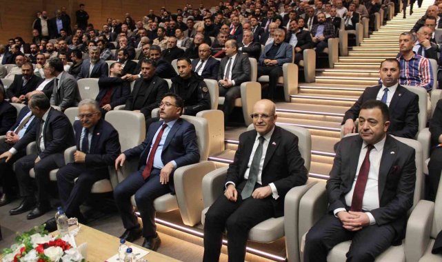 Bakan Şimşek, Kayseri OSB'de istişare toplantısına katıldı