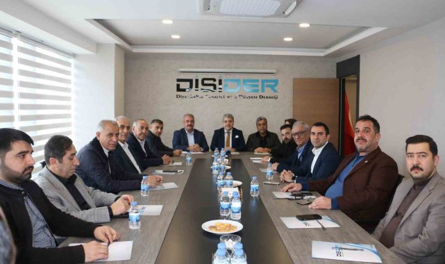 Başkan adayı Bilden, DİSİDER heyeti ile bir araya geldi