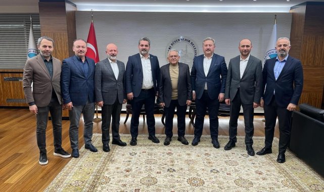 Başkan Büyükkılıç, ilçe belediye başkanlarıyla bir araya geldi