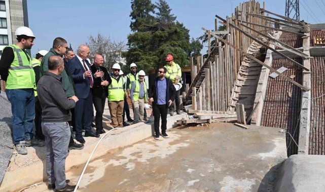 Başkan Ergün Kurtuluş Müzesinde incelemelerde bulundu