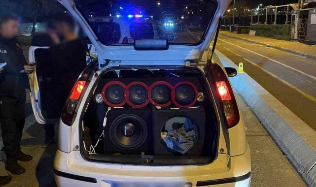 Beylikdüzü'nde drift atan sürücü kamerada