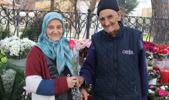 Bu yılın favorisi yine gül oldu