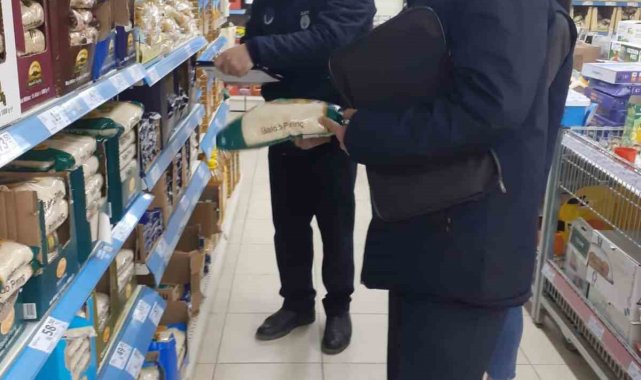 Buharkent'te zincir marketler denetlendi