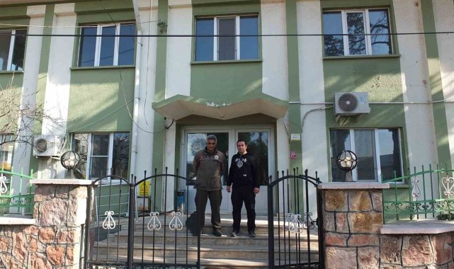 Burhaniye'de Orman İşletme Şefliği yıkılıyor