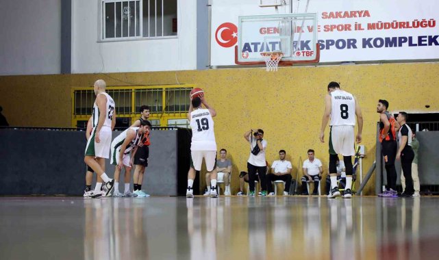 Büyükşehir Basketbol Takımı, İstanbul'dan zaferle döndü