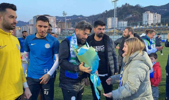 Çaykur Rizespor, taraftarla moral buldu