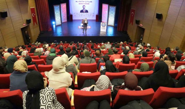 Diyarbakır'da 'İrfan Sohbetleri' söyleşisi gerçekleştirildi