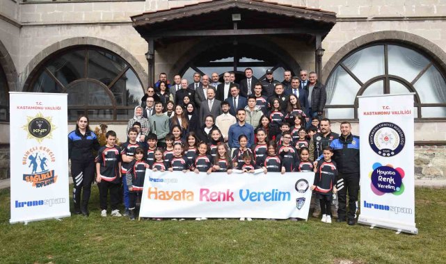 Emniyetin projesinde 29 bin öğrenci "hayata renk verdi"