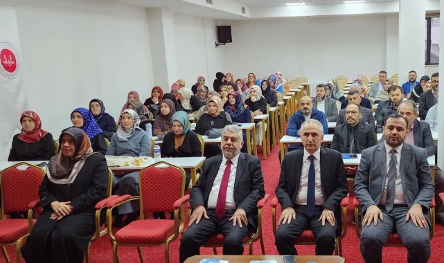 Eskişehir'de işitme engellilere yönelik dini kavramlar semineri başladı