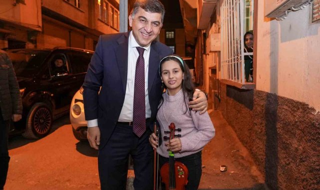 Fadıloğlu'na sürpriz karşılama