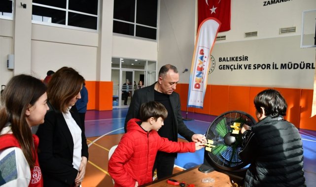 Genç bilim adamları 'Deneyap Proje Şenliği'nde buluştu