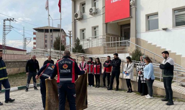 Iğdır Belediyesinden yangın söndürme eğitimi