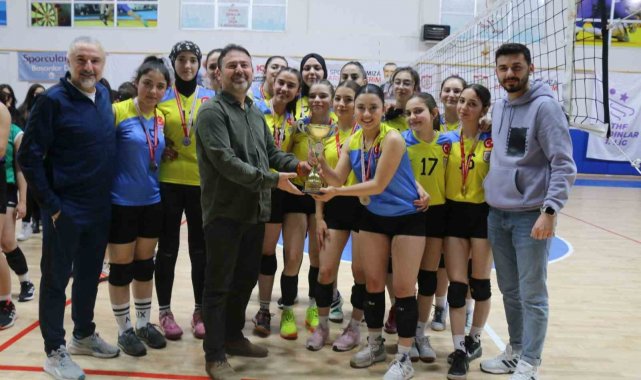 İl Özel İdare Spor Kulübü şampiyon oldu