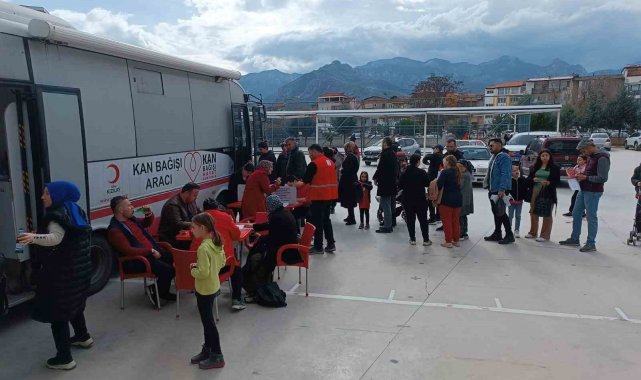 İlkokul öğrencileri hasta arkadaşları için seferber oldu