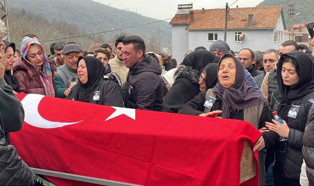 İş kazasında hayatını kaybeden maden işçisi toprağa verildi