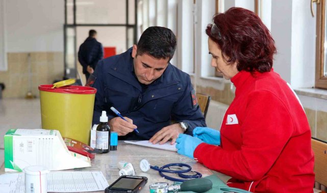 Jandarmadan kan bağışında farkındalık faaliyeti